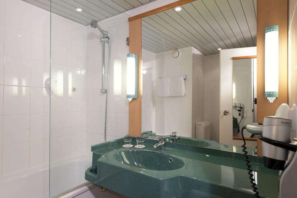 Отель Ibis Dortmund West Экстерьер фото