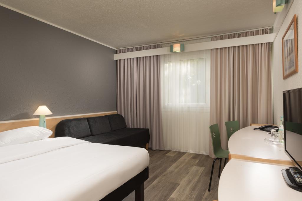 Отель Ibis Dortmund West Номер фото