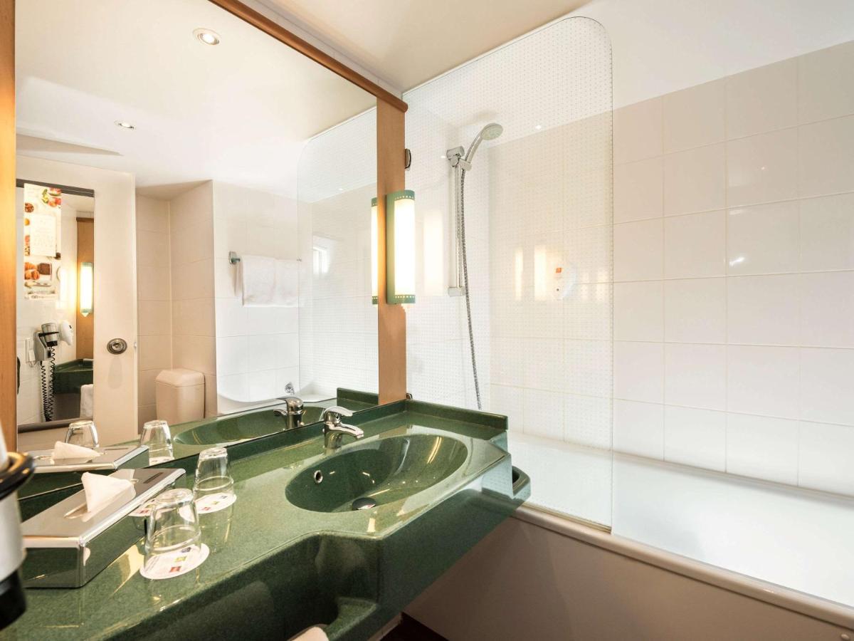 Отель Ibis Dortmund West Экстерьер фото